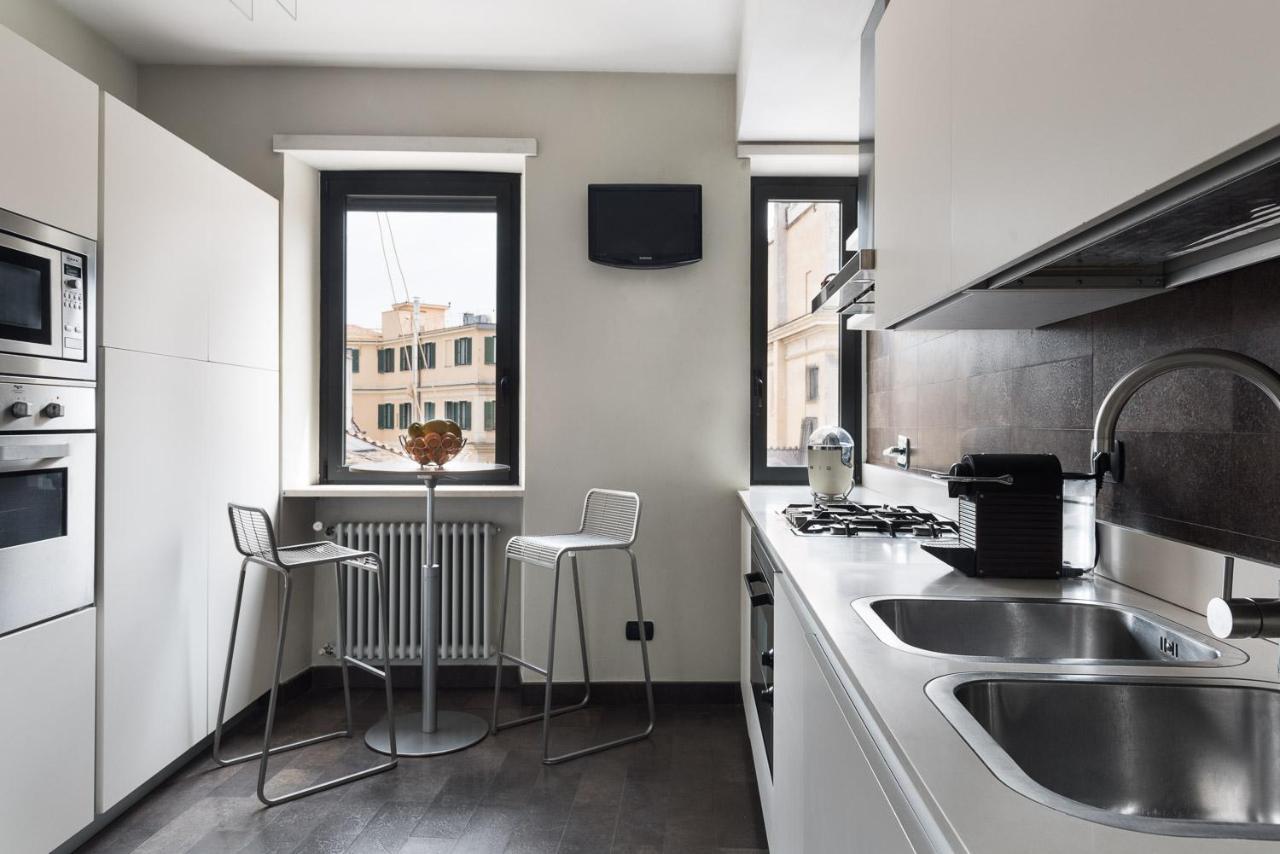 Апартаменты Idyllia - Penthouse In Navona Area Рим Экстерьер фото